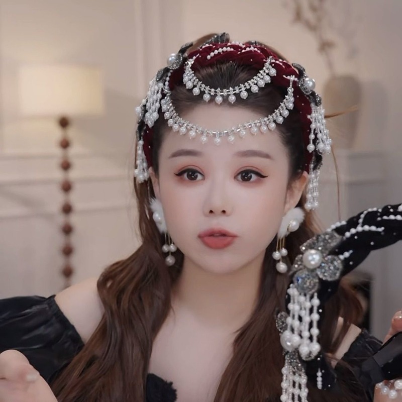 민족풍 꽃무늬 벨벳 헤어밴드 탈부착 가능한 진주 태슬  - Good Floral & Wedding Decor Supply Photos 리뷰 및 가격